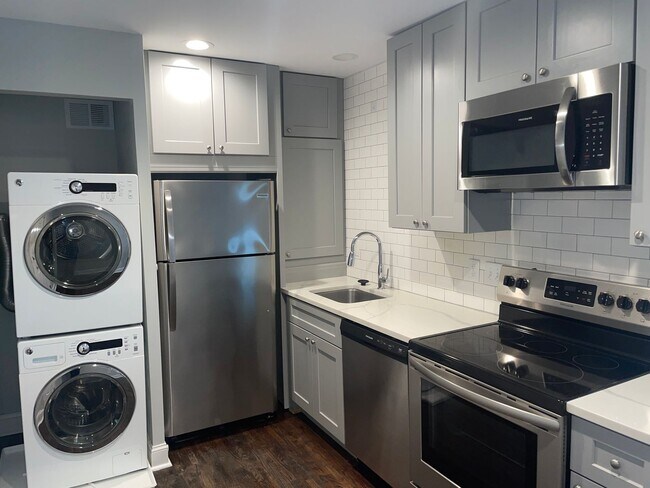 Foto del edificio - Beautifully Renovated Apartment in Wilmore...
