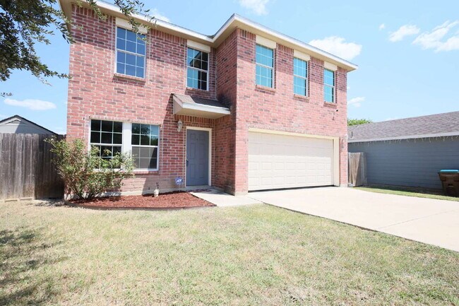 Foto del edificio - Spacious 4-bedroom, 2.5-bath home with 2,3...