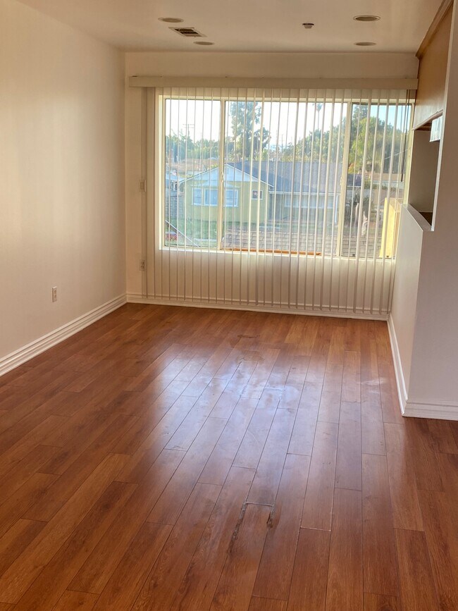 Foto del edificio - 174 W Linden Ave