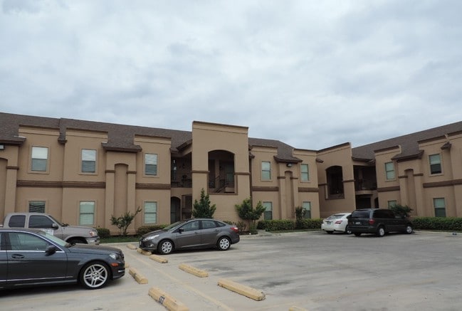 Building Photo - 9809 Sterling Loop