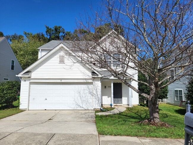 3 bedroom home in Highland Creek - 3 bedroom home in Highland Creek