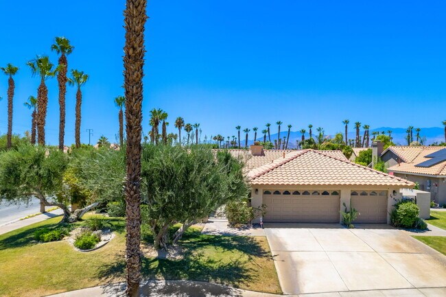 Building Photo - 76941 Coventry Cir