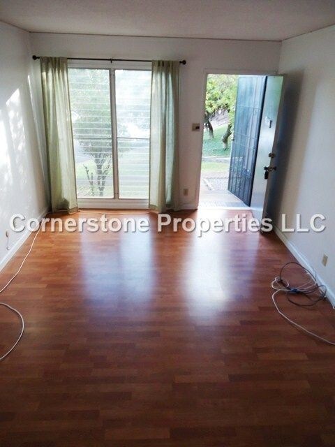 Foto del edificio - 98-921 C Iho Place