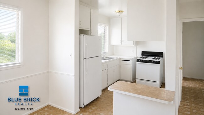 Foto del edificio - 6929 Whitsett Ave