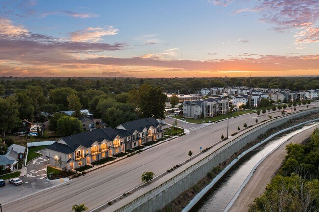 Foto del edificio - 2209 S Federal Way