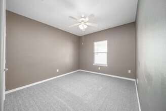 Building Photo - 21323 Sweet Grass Ln