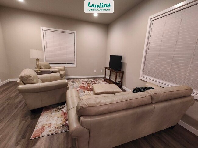 Building Photo - 815 N 2nd St