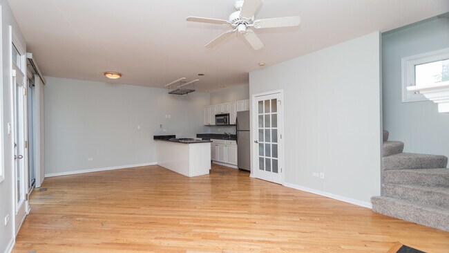 Foto del edificio - 1840 W Diversey Pkwy