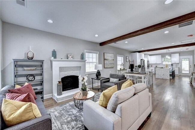 Foto del edificio - 663 Bryan St SE