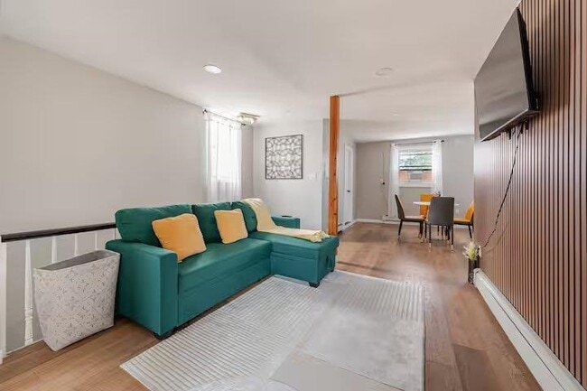 Building Photo - 6119 Jefferson St