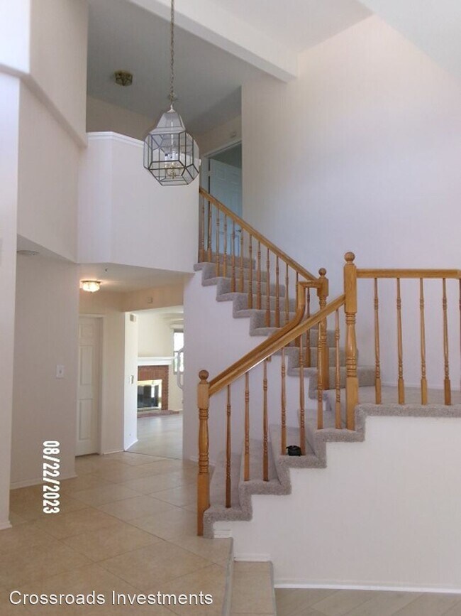 Building Photo - 5 br, 3 bath House - 1942 Sierra Mesa Drive