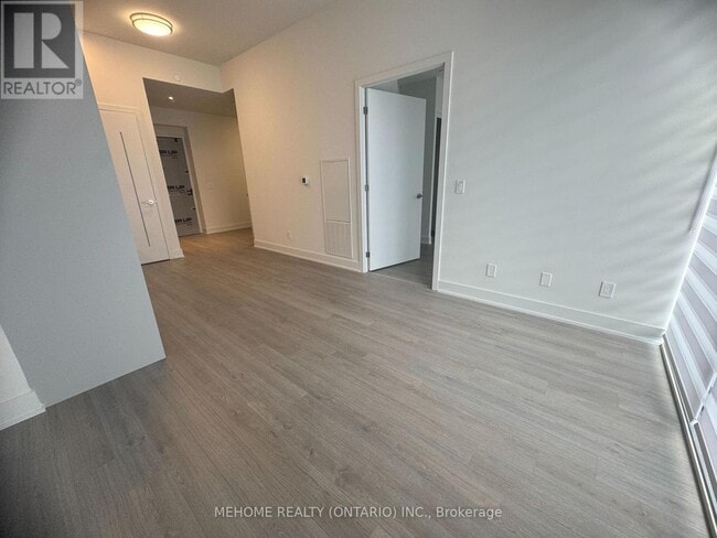 Building Photo - 8 Cumberland St