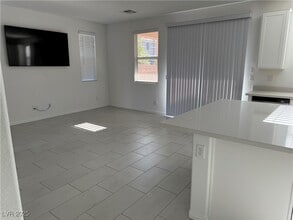 Building Photo - 10233 S Ullom Dr