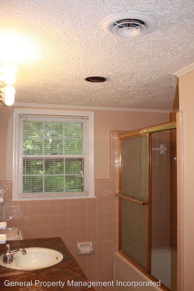Building Photo - 5 br, 3 bath House - 3722 Turkwood Drive