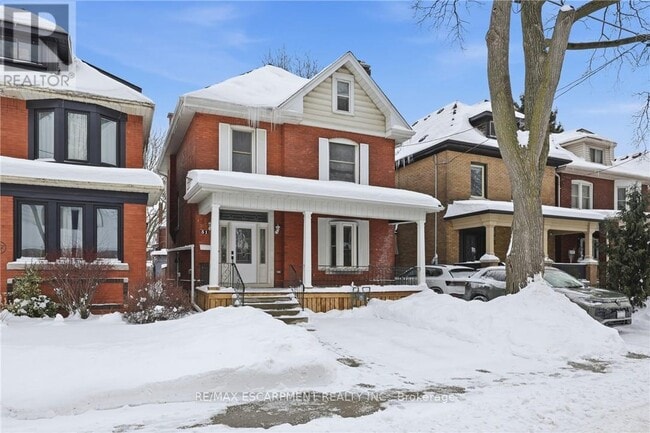 Building Photo - 51 Barnesdale Ave S