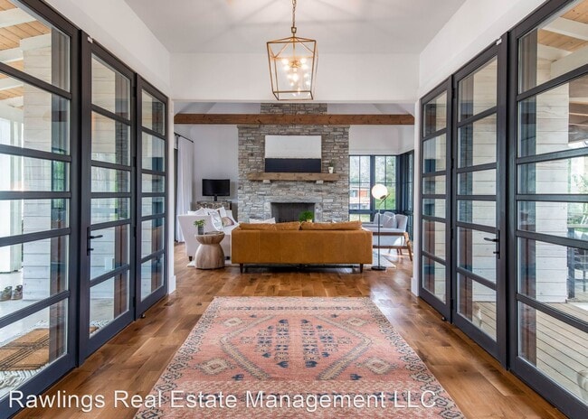 Building Photo - 3 br, 3.5 bath House - 25 Wandering Oaks Way