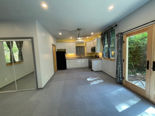 Building Photo - 12570 Mays Canyon Rd