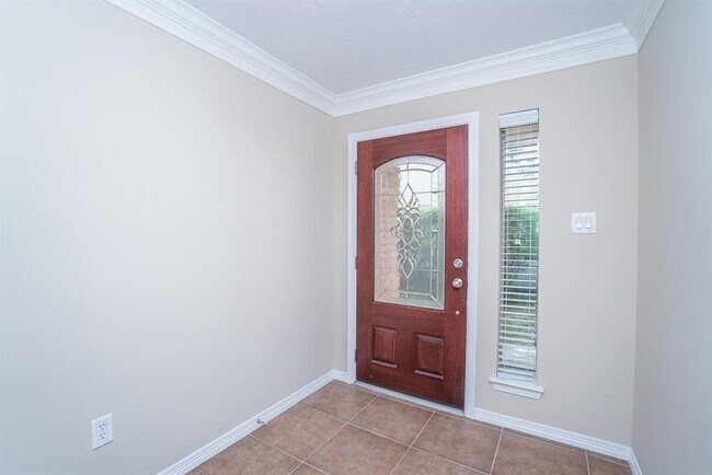 Building Photo - 3254 Beverly Gardens Ct