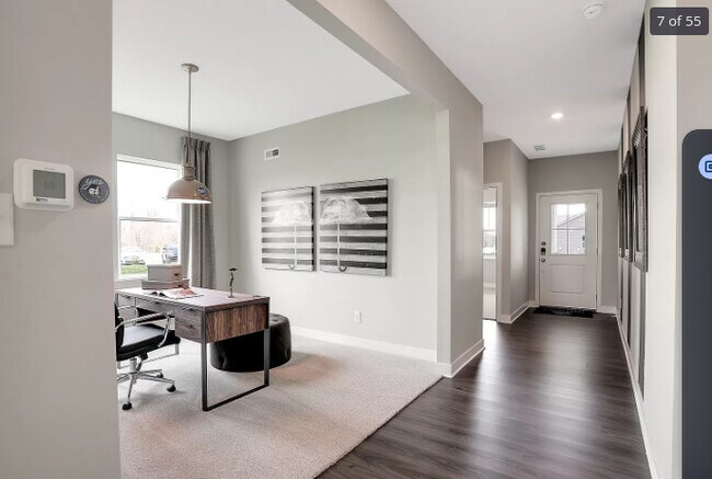 Foto del edificio - 11458 Plough St