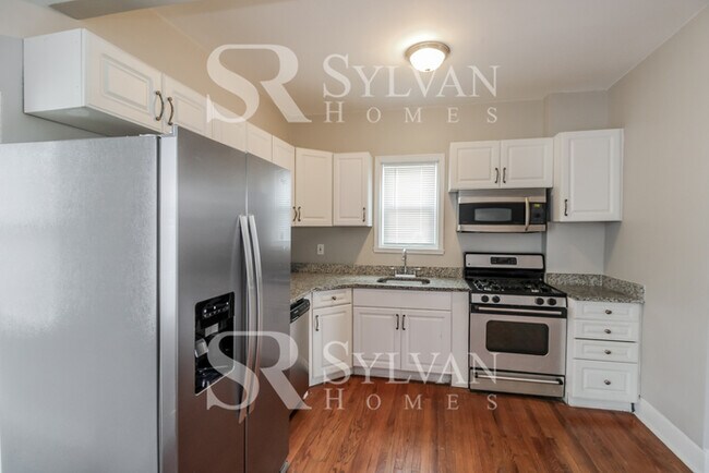 Foto del edificio - Charming 3BR Townhome