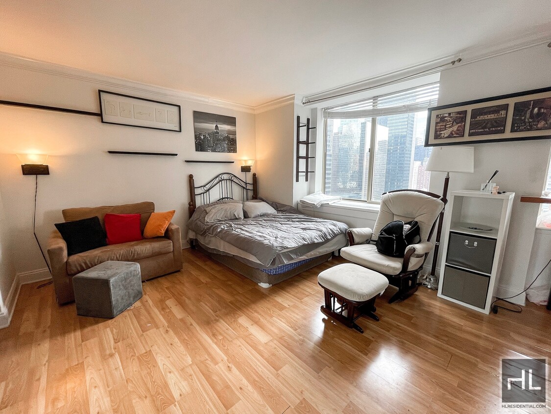 Primary Photo - HIGH FLOOR studio