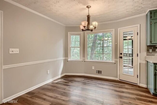 Foto del edificio - 3 br, 2 bath House - 611 Alma Court UNIT