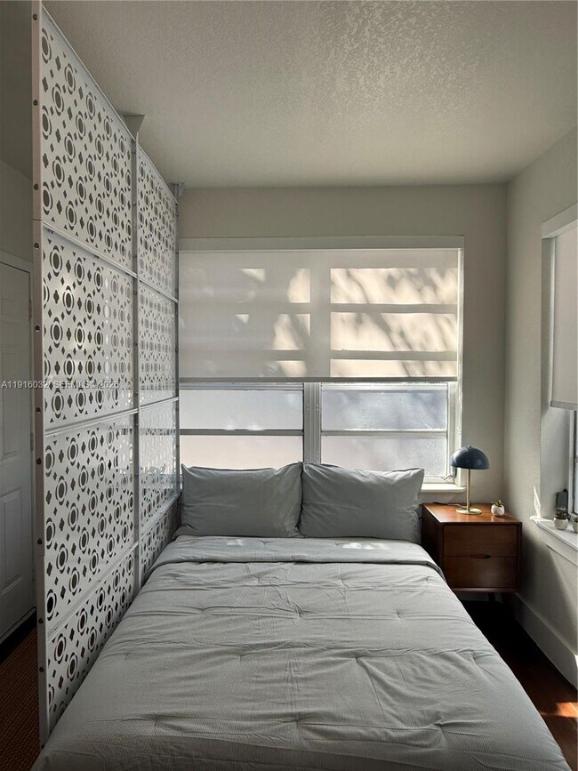 Foto del edificio - 723 2nd St