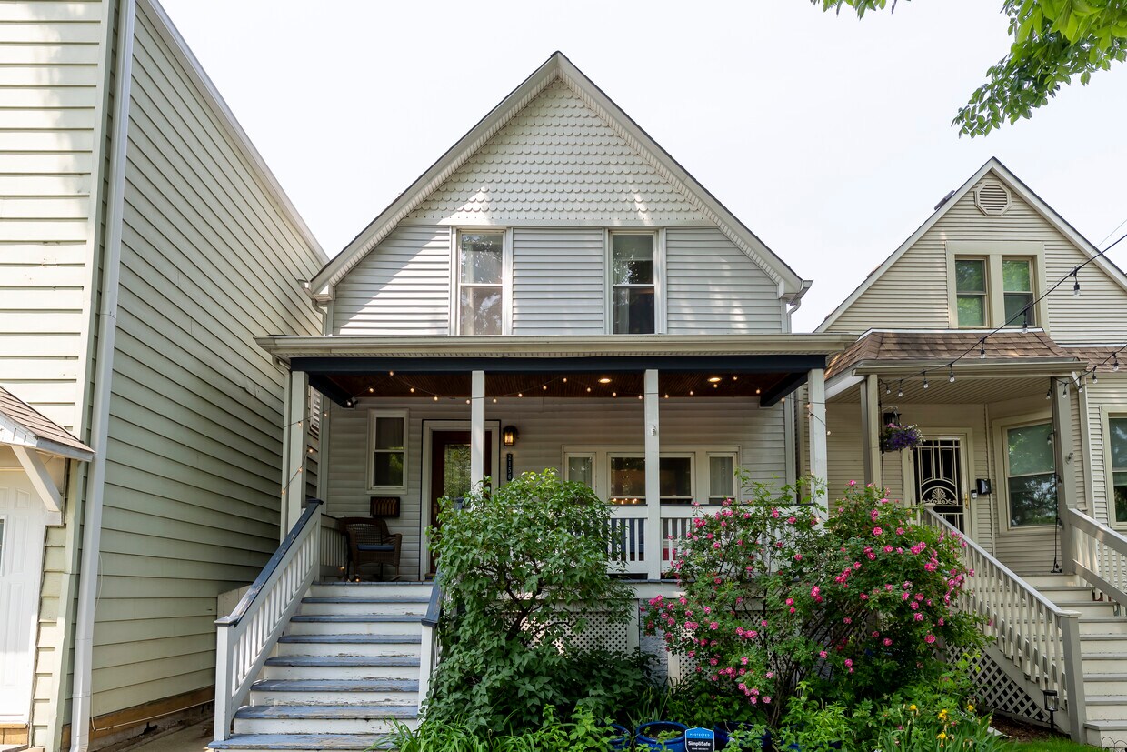 Foto principal - 2156 W Cuyler Ave