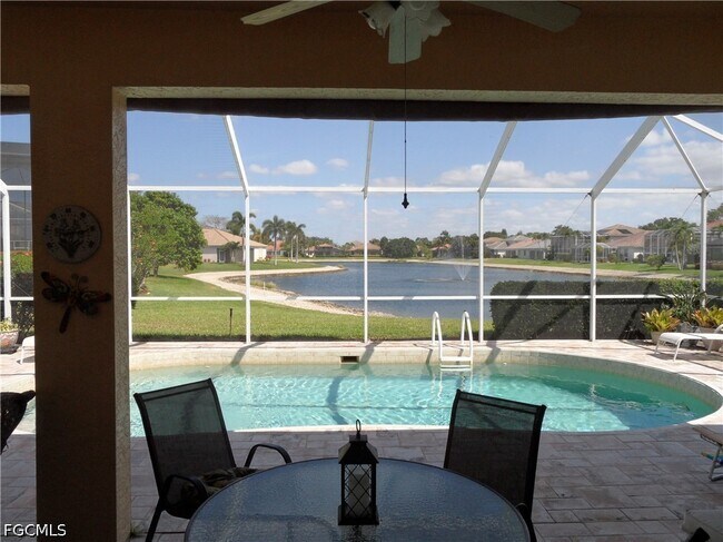 Foto del edificio - 13011 Silver Sands Dr