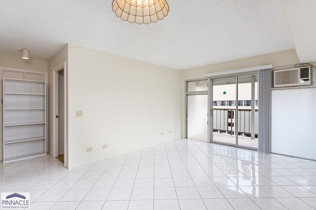 Foto del edificio - 2465 Kuhio Ave.