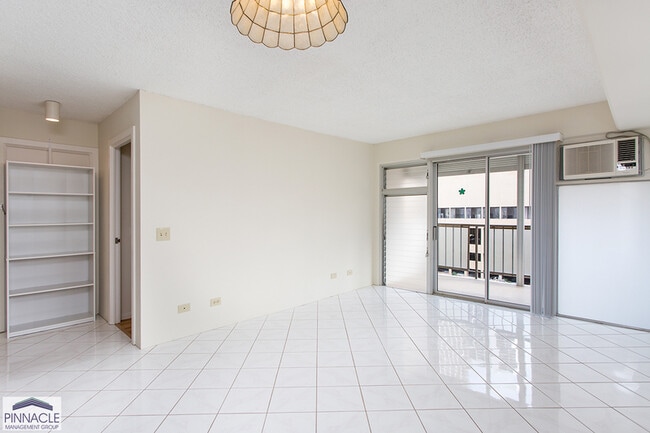 Building Photo - 2465 Kuhio Ave.