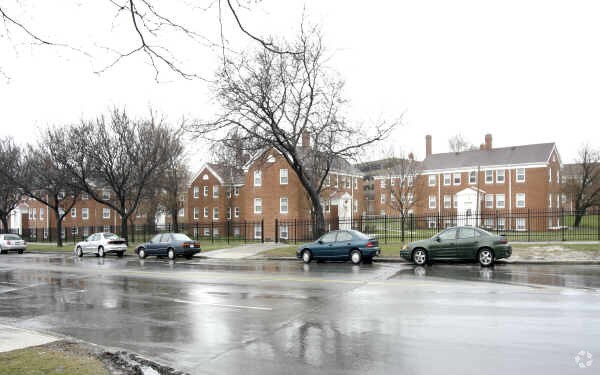 Building Photo - Beverly Terrace Apartments
