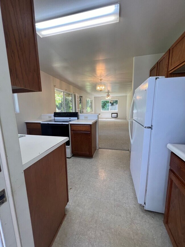 Building Photo - Cozy 2 bedroom right in Hilo