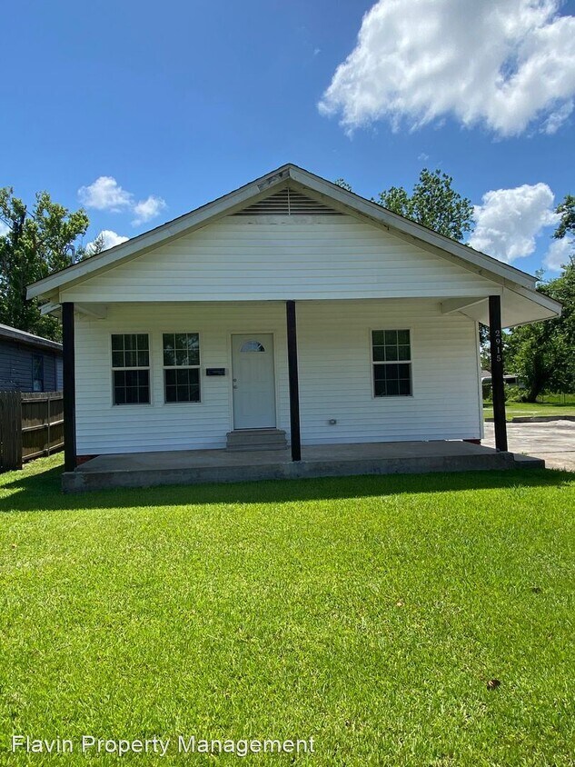 Primary Photo - 3 br, 1 bath House - 2915 Enterprise Blvd