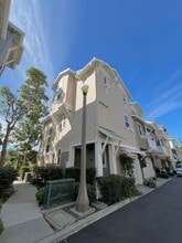 Building Photo - 46 Hinterland Way