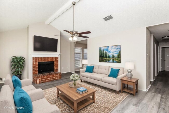 Building Photo - 2428 Ensenada Ln