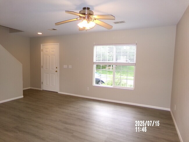 Foto del edificio - 6750 Colony Hills Ln
