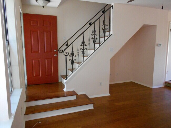 Foto del edificio - 1411 Gracy Farms Ln