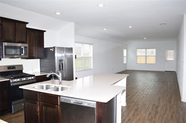 Building Photo - 5808 Bianca Dr