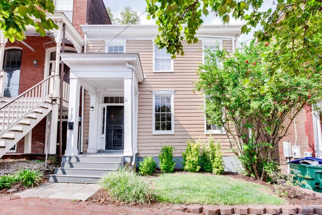 Photo - 2109 E Broad St House