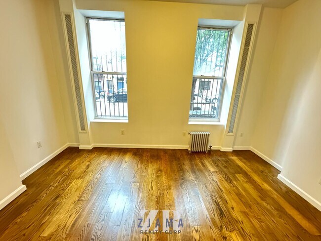 Foto del edificio - 196 Sackett St
