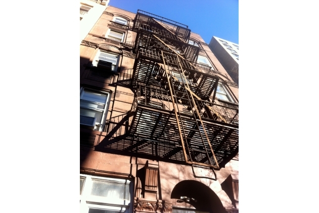 Foto del edificio - 239 E 28th St
