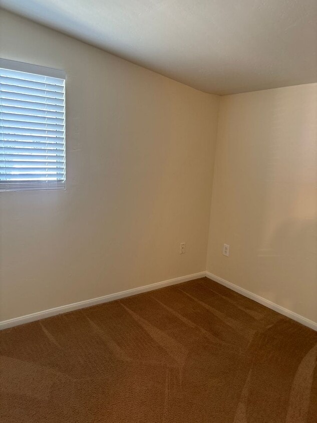 Primary Photo - 2 bd, 1 bath cottage