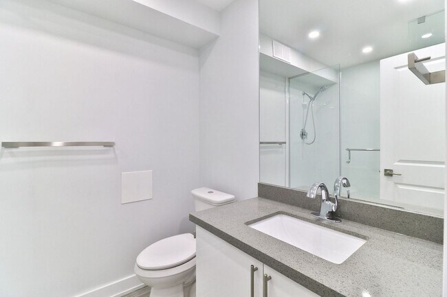 Building Photo - Rialto Apartments