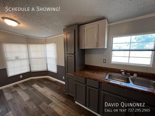 Building Photo - 373 Eagle Run Dr