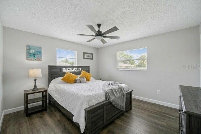 Building Photo - 7113 Regina Dr