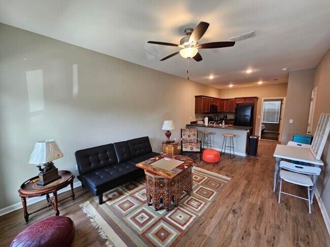 Foto del edificio - 2245 Del Carmel Way