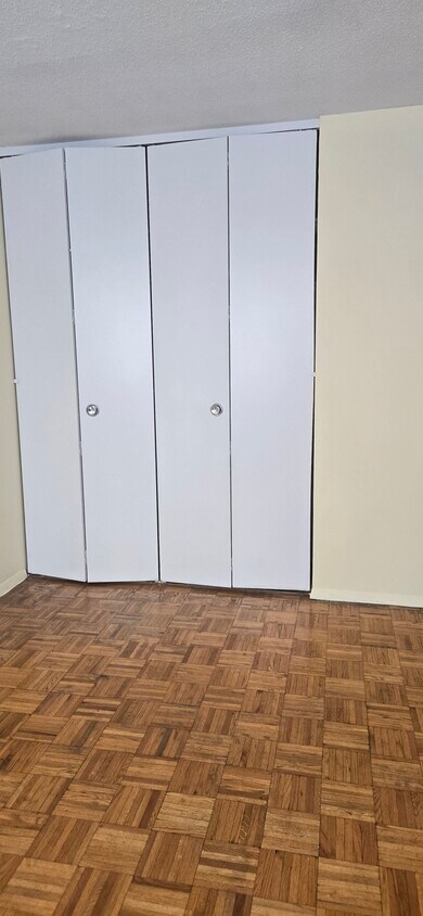 Foto del edificio - 13835 Elder Ave