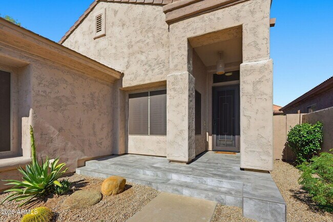 Building Photo - 7606 E Via Del Sol Dr