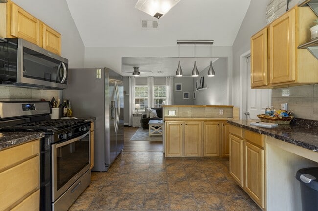 Foto del edificio - 4911 S Cincinnati Ave